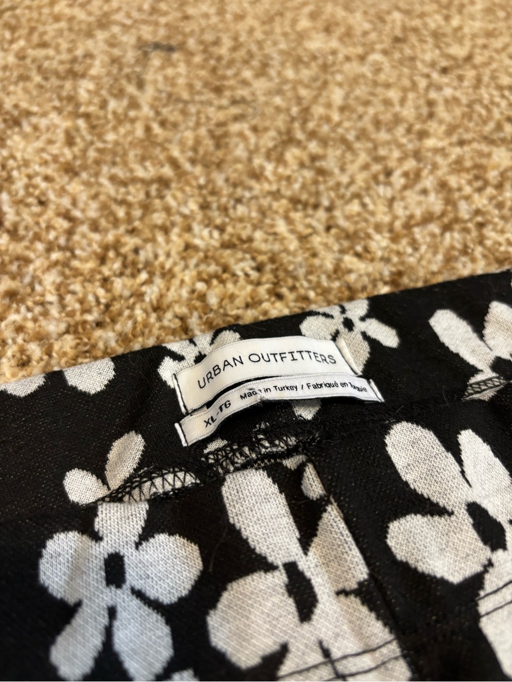 Urban Outfitters || Black and White Floral Retro Style Knit Flare Pants Size XL - Picture 3 of 8